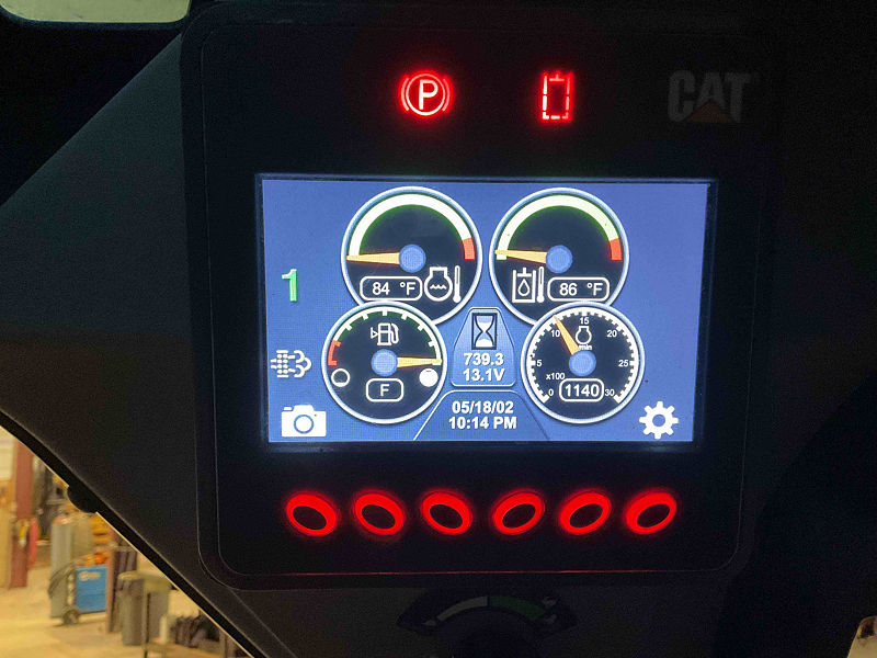 2023 CAT 236D3