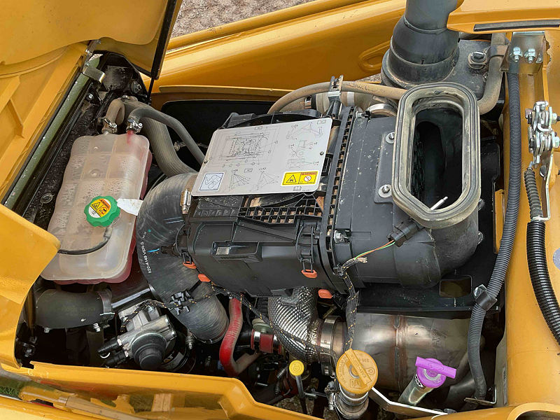 2022 CAT 42007