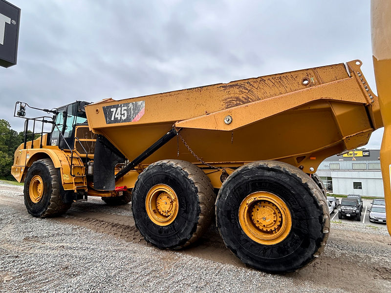 2018 CAT 745-04