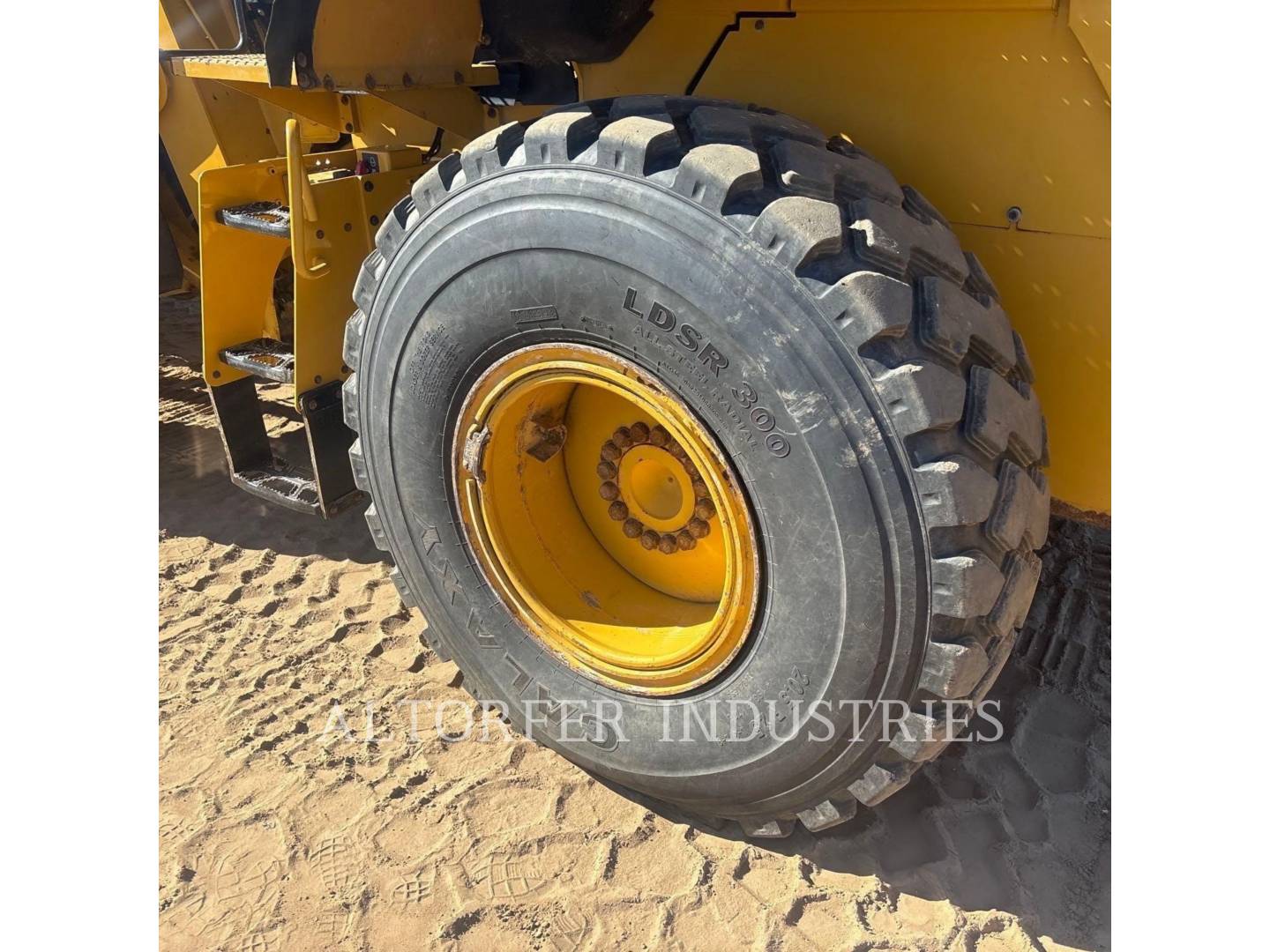 2019 CAT 930M &#8211; #10181670