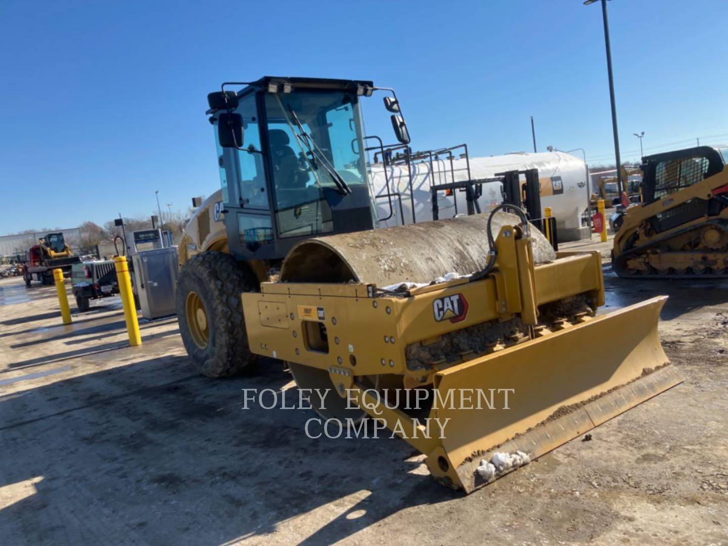 Photo of a  Caterpillar CS56B