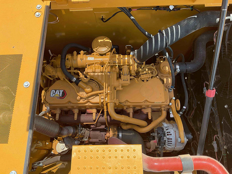 2023 CAT 32607