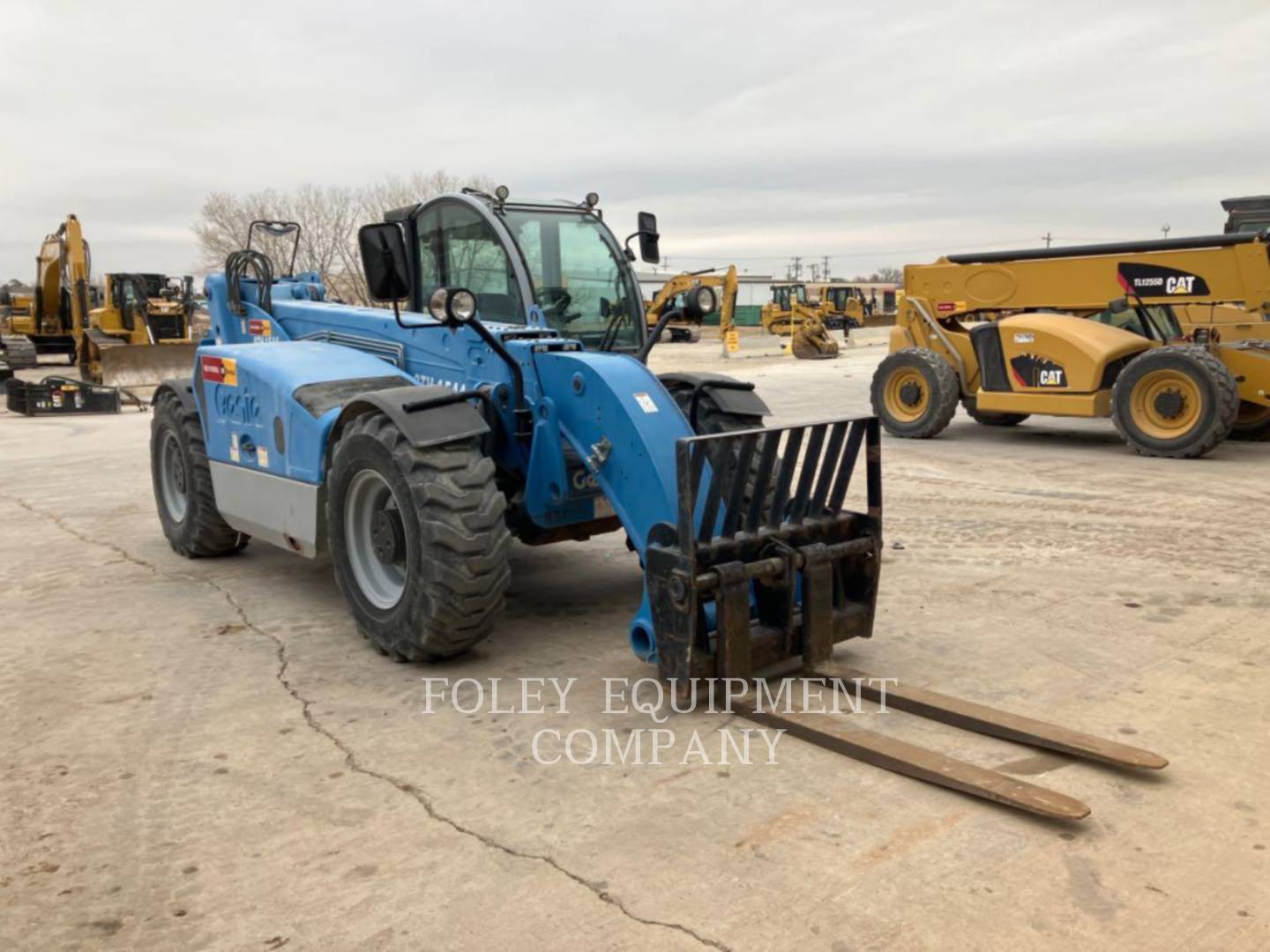 Photo of a  Genie GTH1544C