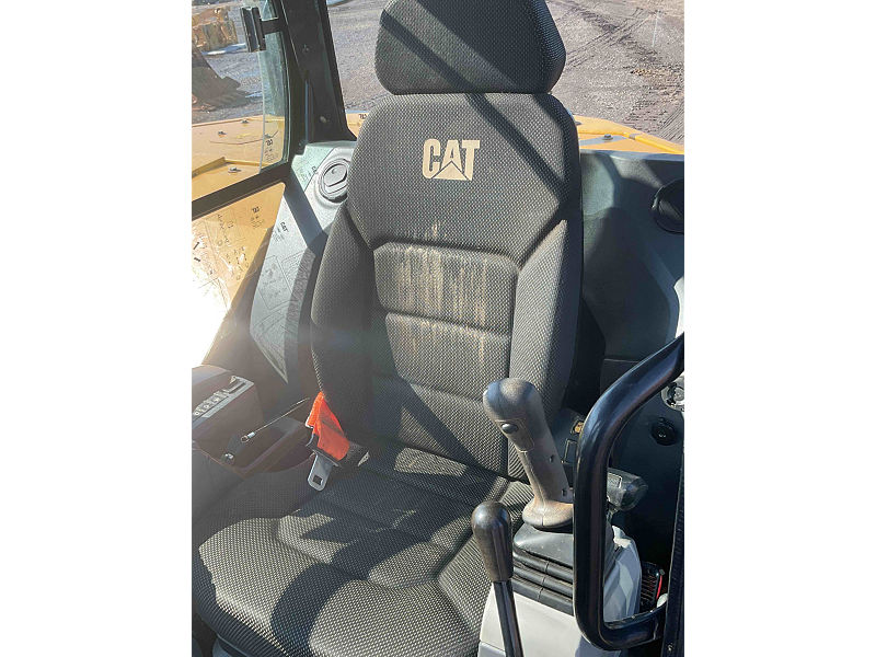 2023 CAT 30807CR