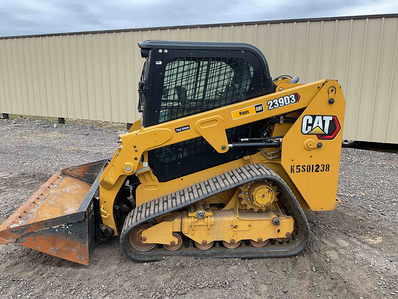 2022 CAT 239D A