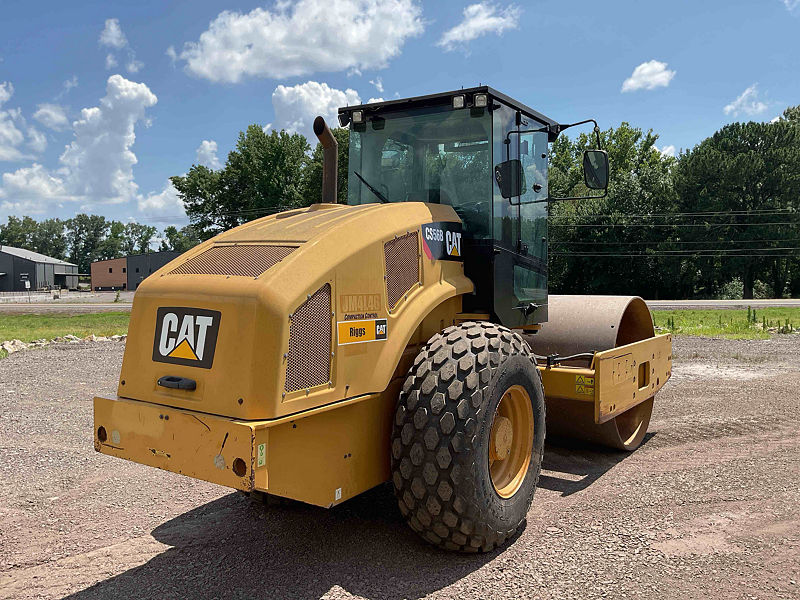 2015 CAT CS56B