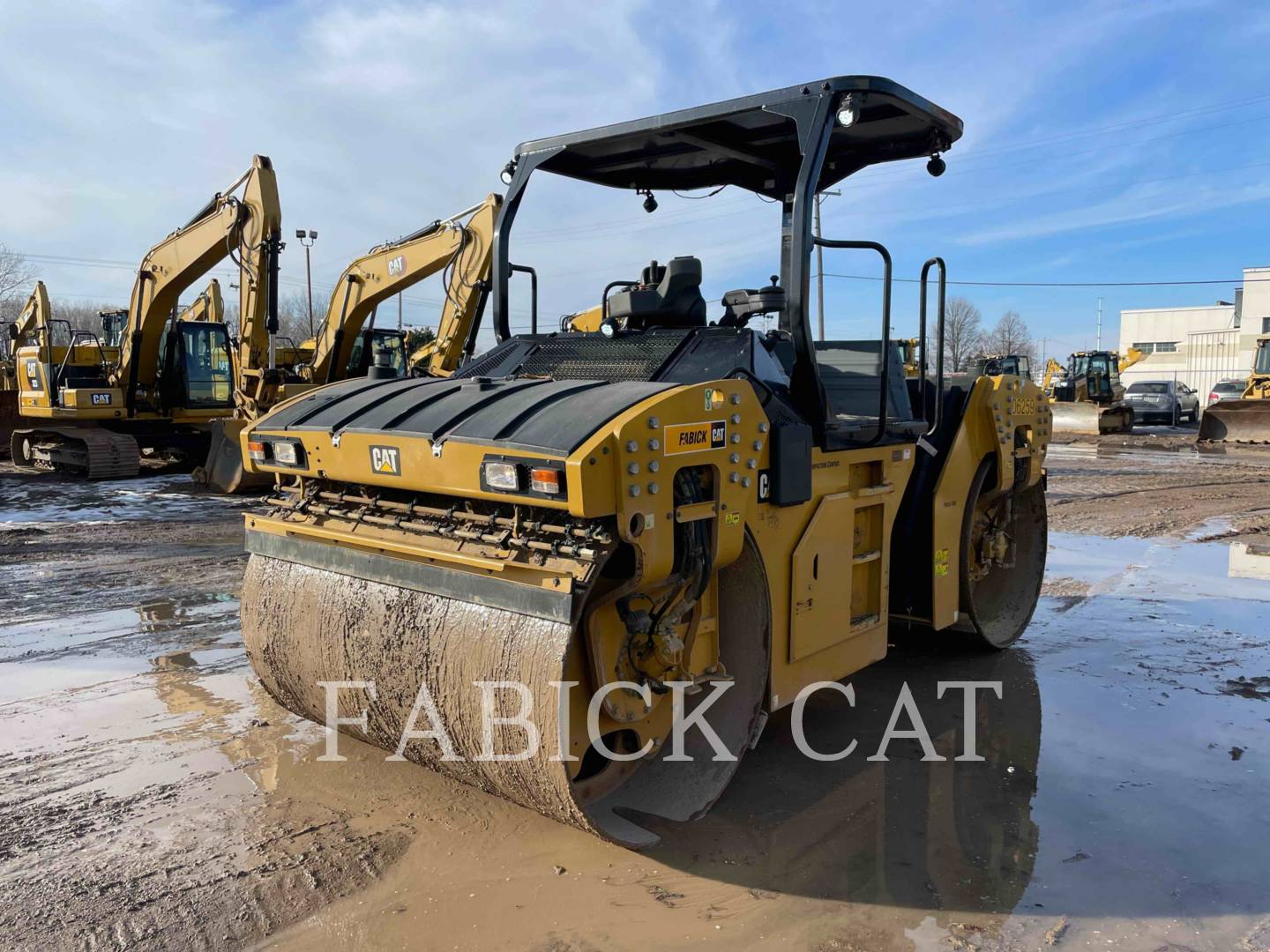 Photo of a  Caterpillar CB13-01