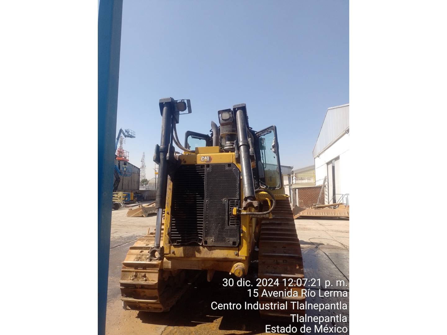 cat-mb800826-10184167
