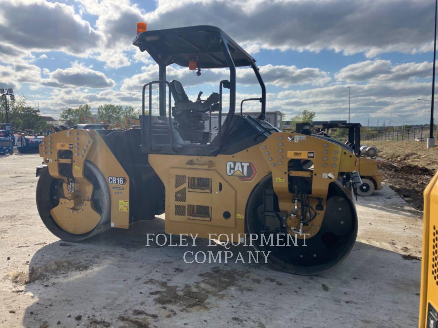 Cat CB16