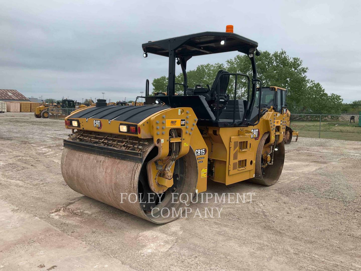 Cat CB15