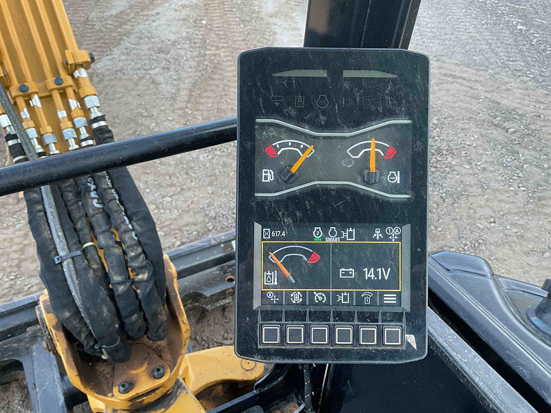 2024 CAT 302.707CR