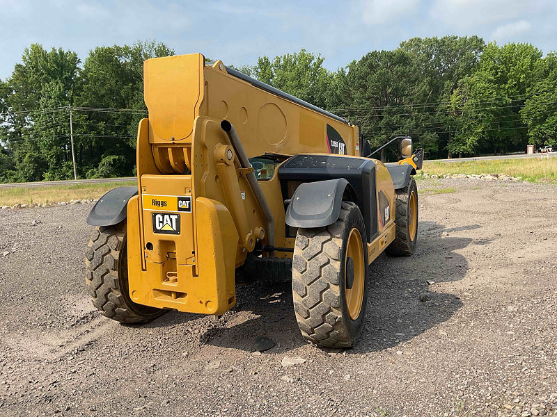 2018 CAT TL1055D
