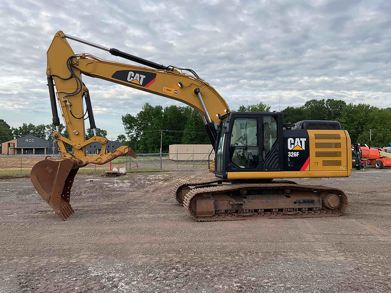 2017 CAT 326FL