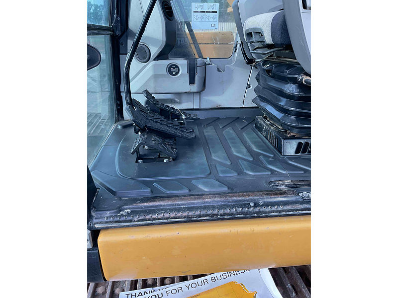 2017 CAT 326FL