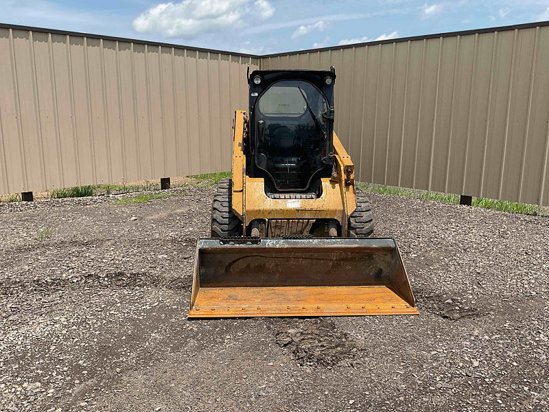 2018 CAT 236D