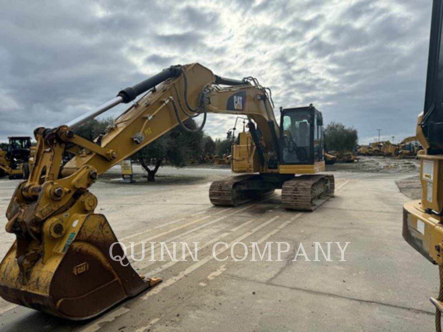 2019 Cat 325F