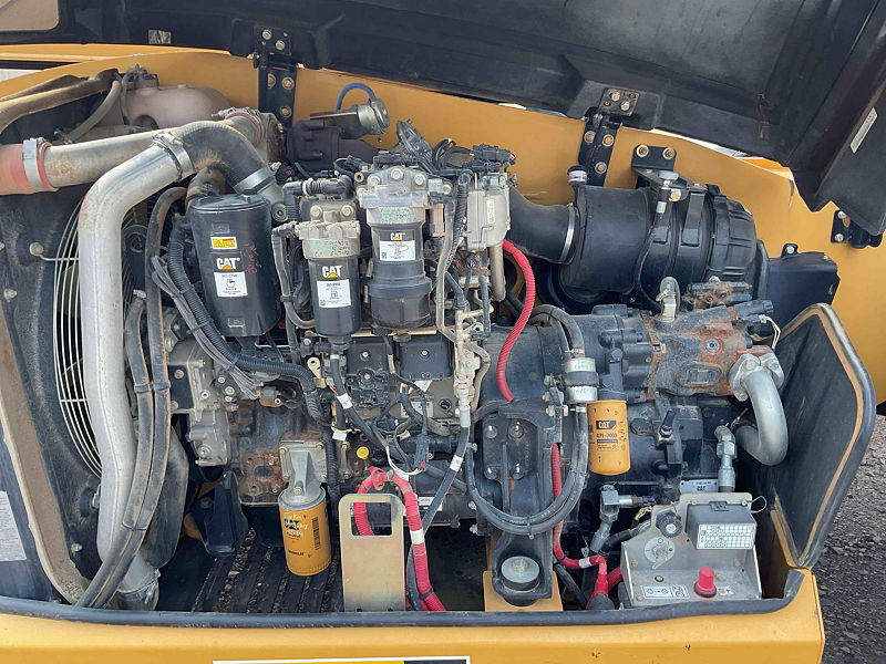 2018 CAT TL1055D