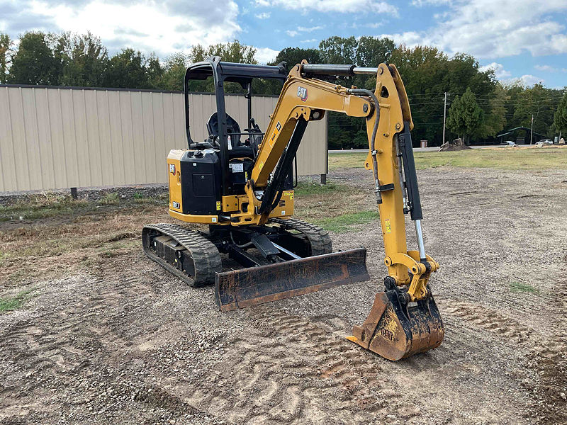 2024 CAT 302.707CR