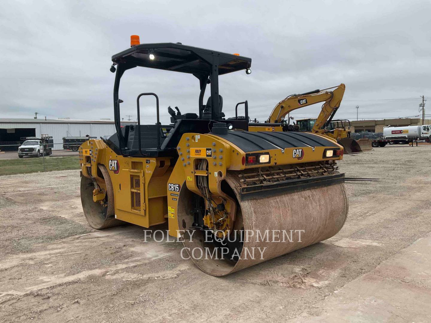 Cat CB15