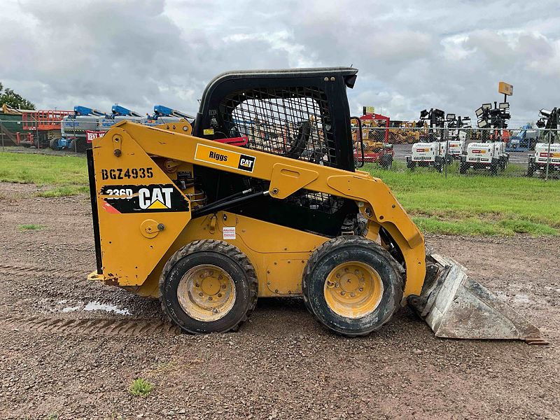 2019 CAT 236D