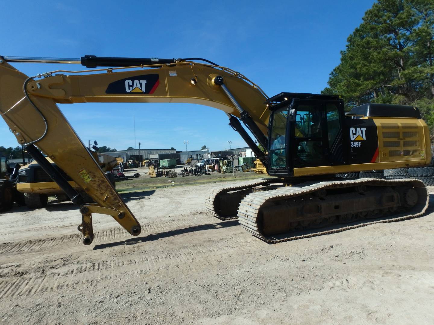 New 374F L Hydraulic Excavator for Sale - Whayne Cat