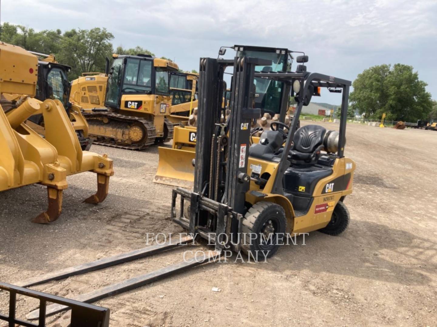 Photo of a  Caterpillar GP25N
