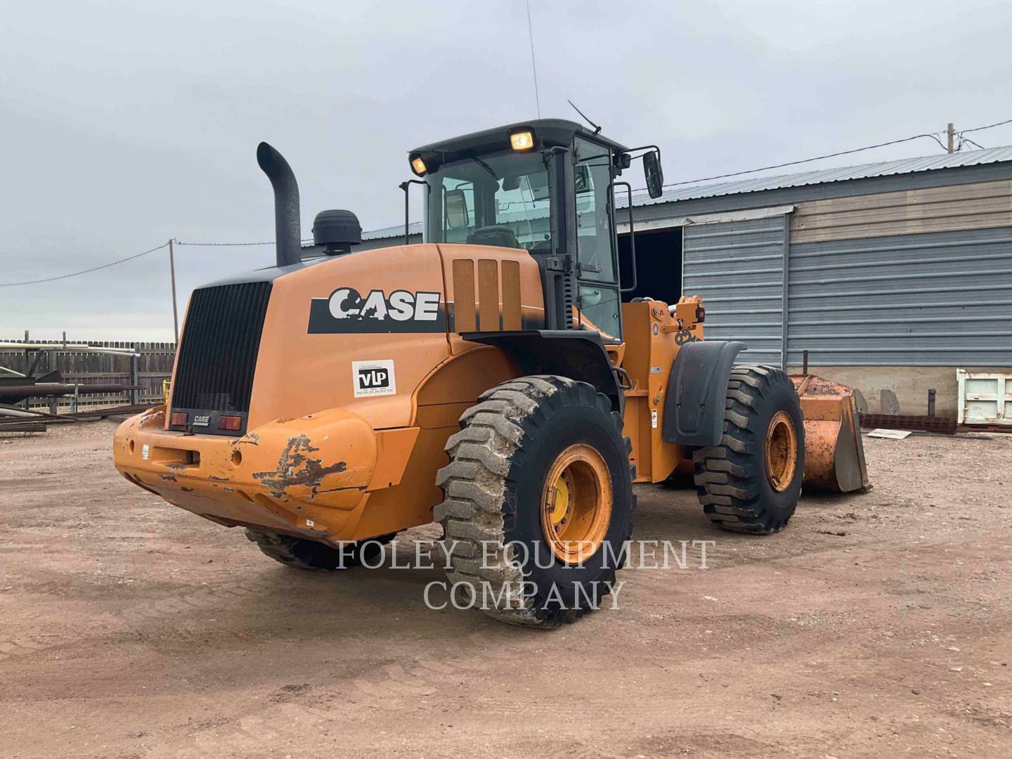Case 821E