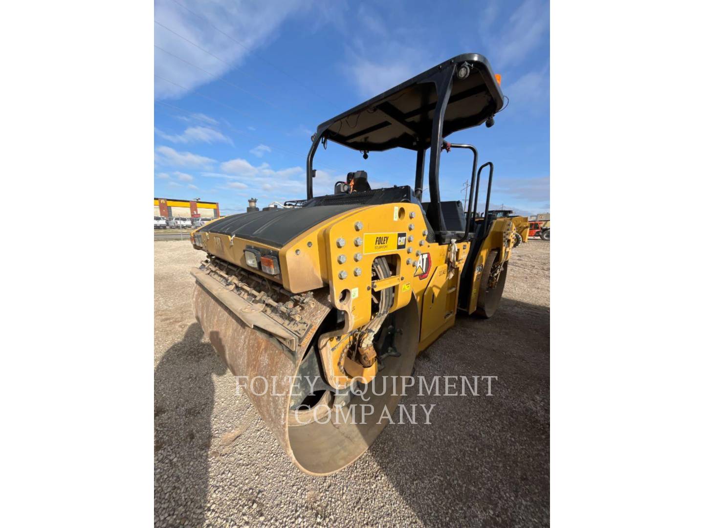 Cat CB15