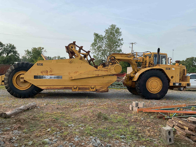 1986 CAT 623B