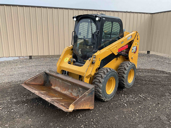 2023 CAT 236D3