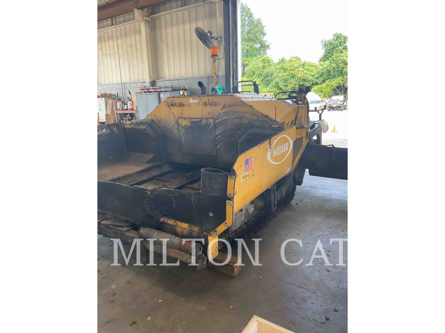 Photo of a  Caterpillar P385B-2194