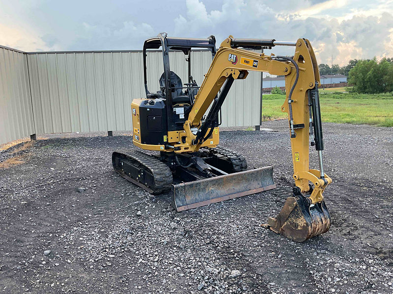 2024 CAT 302.707CR