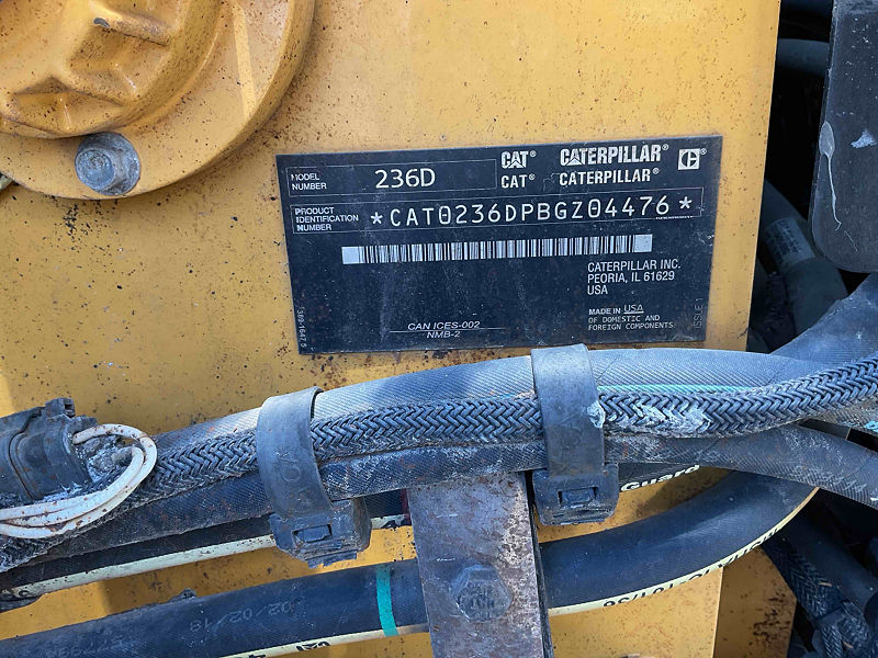 2018 CAT 236D