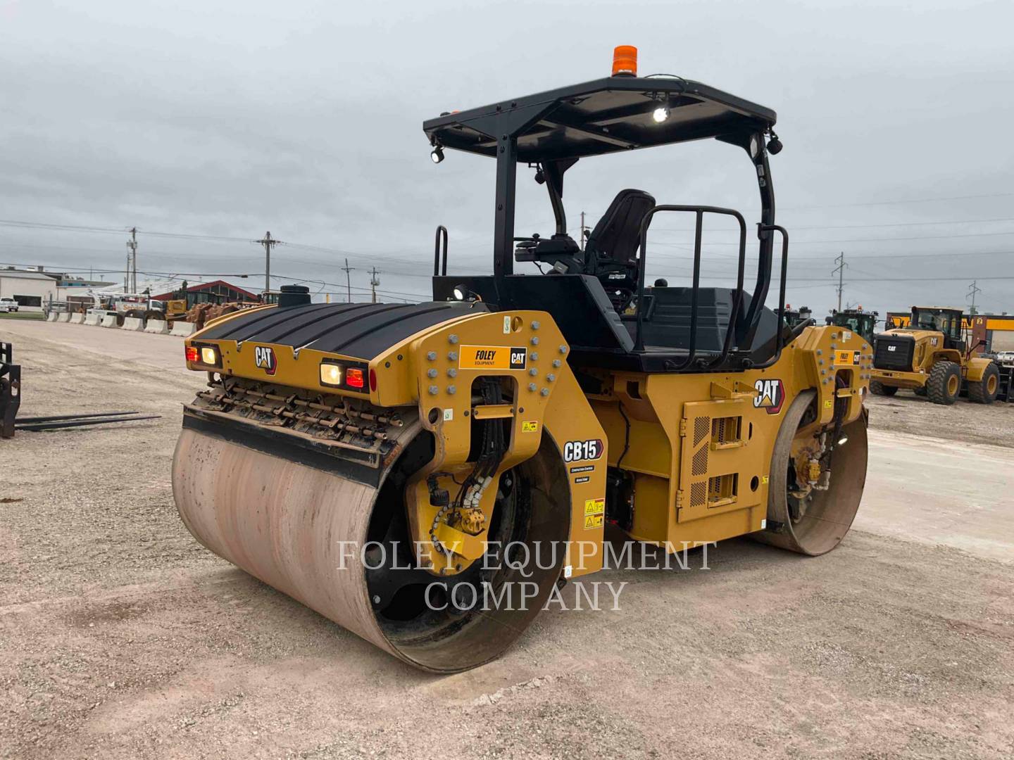 Cat CB15