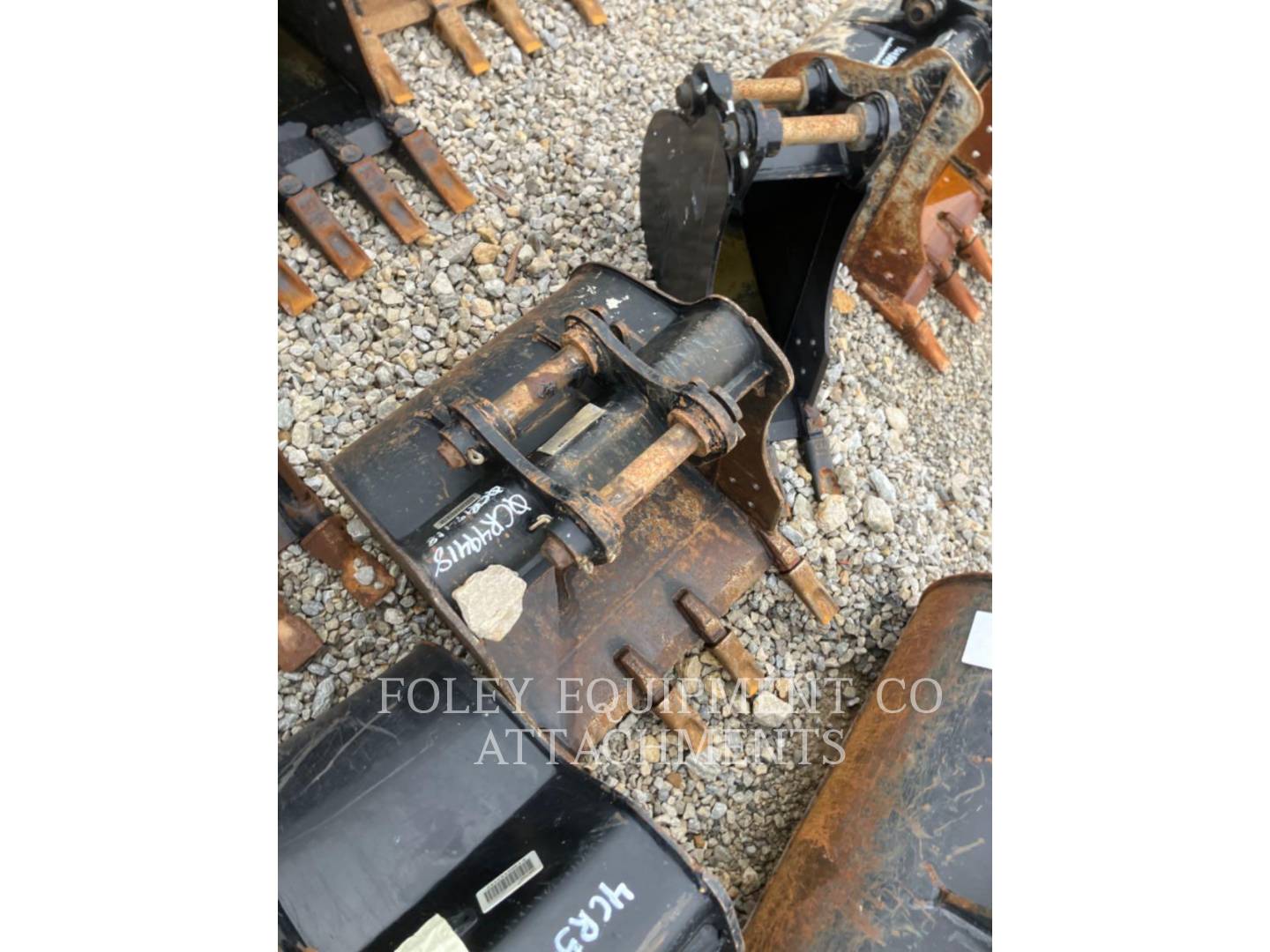 Cat BK303P24