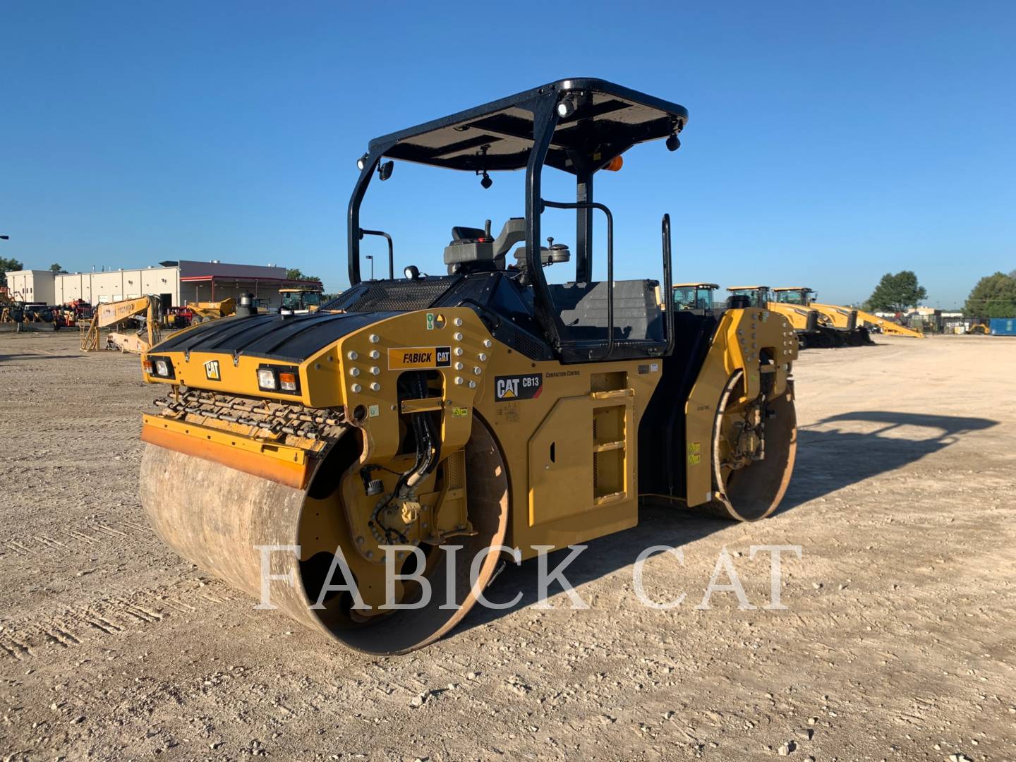 Photo of a  Caterpillar CB13-01