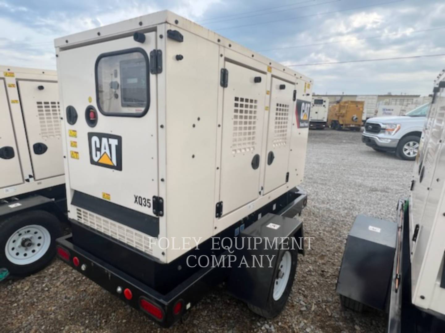 Cat XQ35KVA