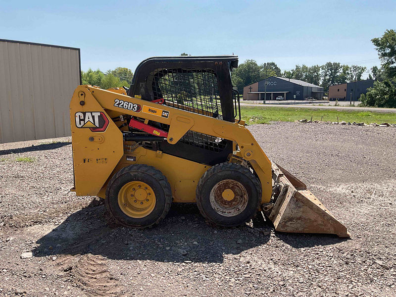 2023 CAT 226D