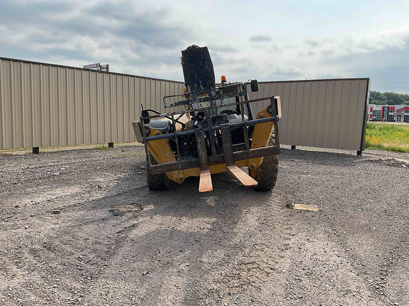 2018 CAT TL1055D