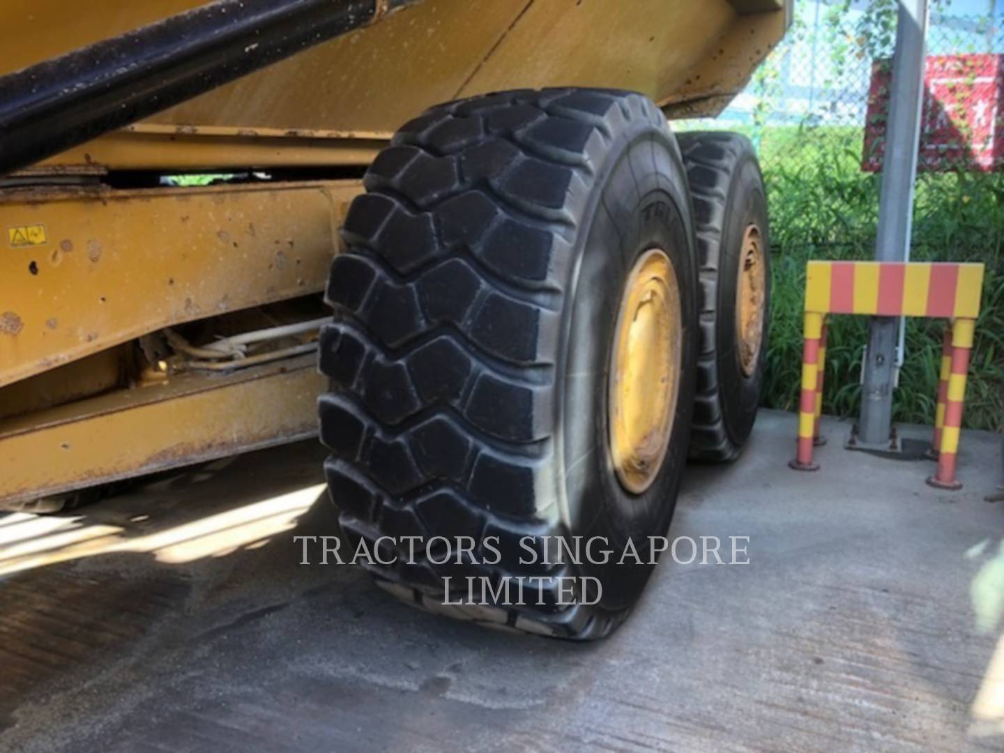 wtk?JHNyYz1jYjZjNjg4NmY5YmEwMmU2ZDliMzE5NGE0MDRjMTczYyYkdHh0PVRSQUNUT1JTJTIwU0lOR0FQT1JFJTIwTElNSVRFRCY0MzYwNQ== 745C | Tractors Singapore