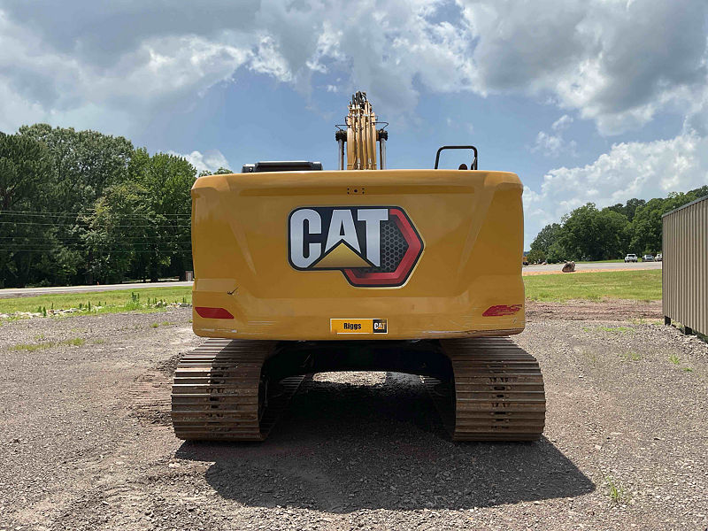 2023 CAT 32607