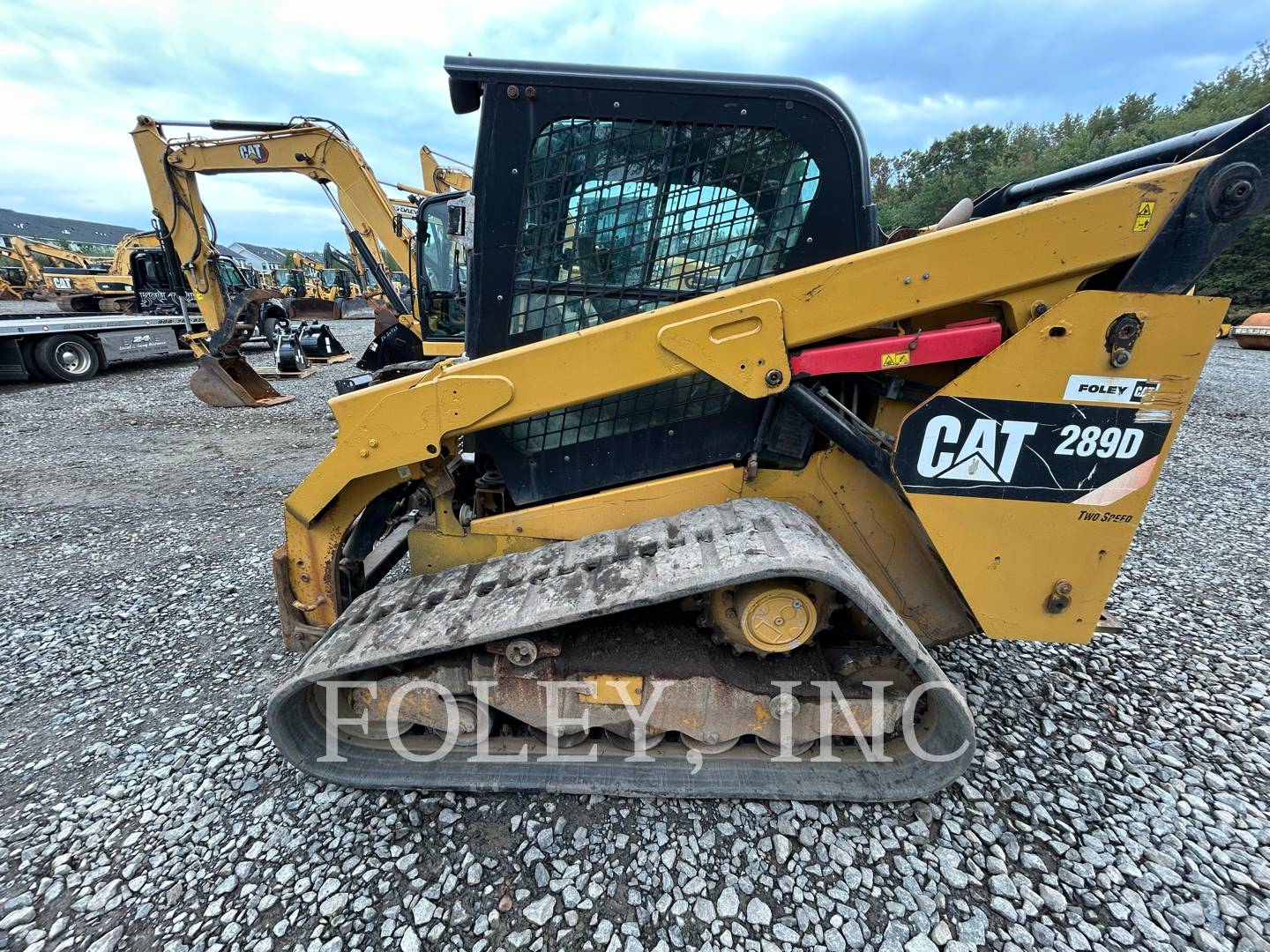 Photo of a  Caterpillar 289D