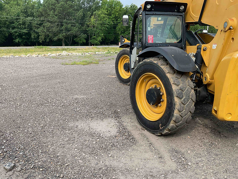 2018 CAT TL1055D
