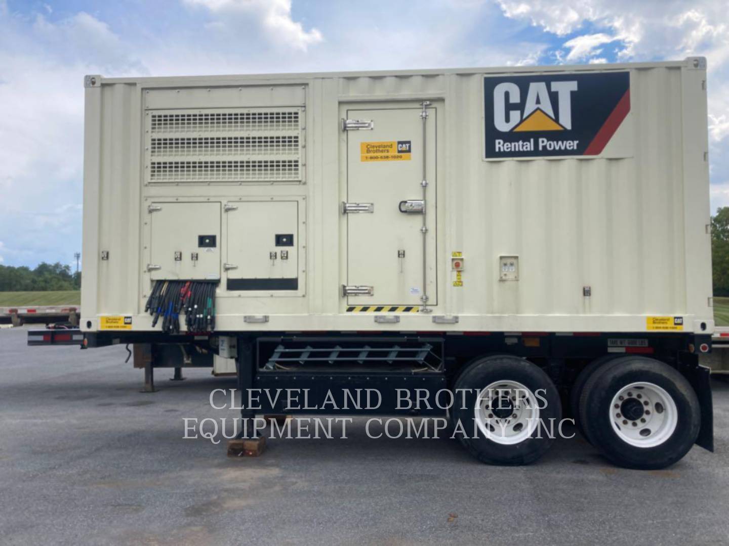 Photo of a  Caterpillar XQ570