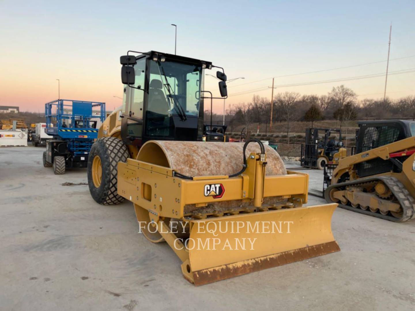 Cat CS56B