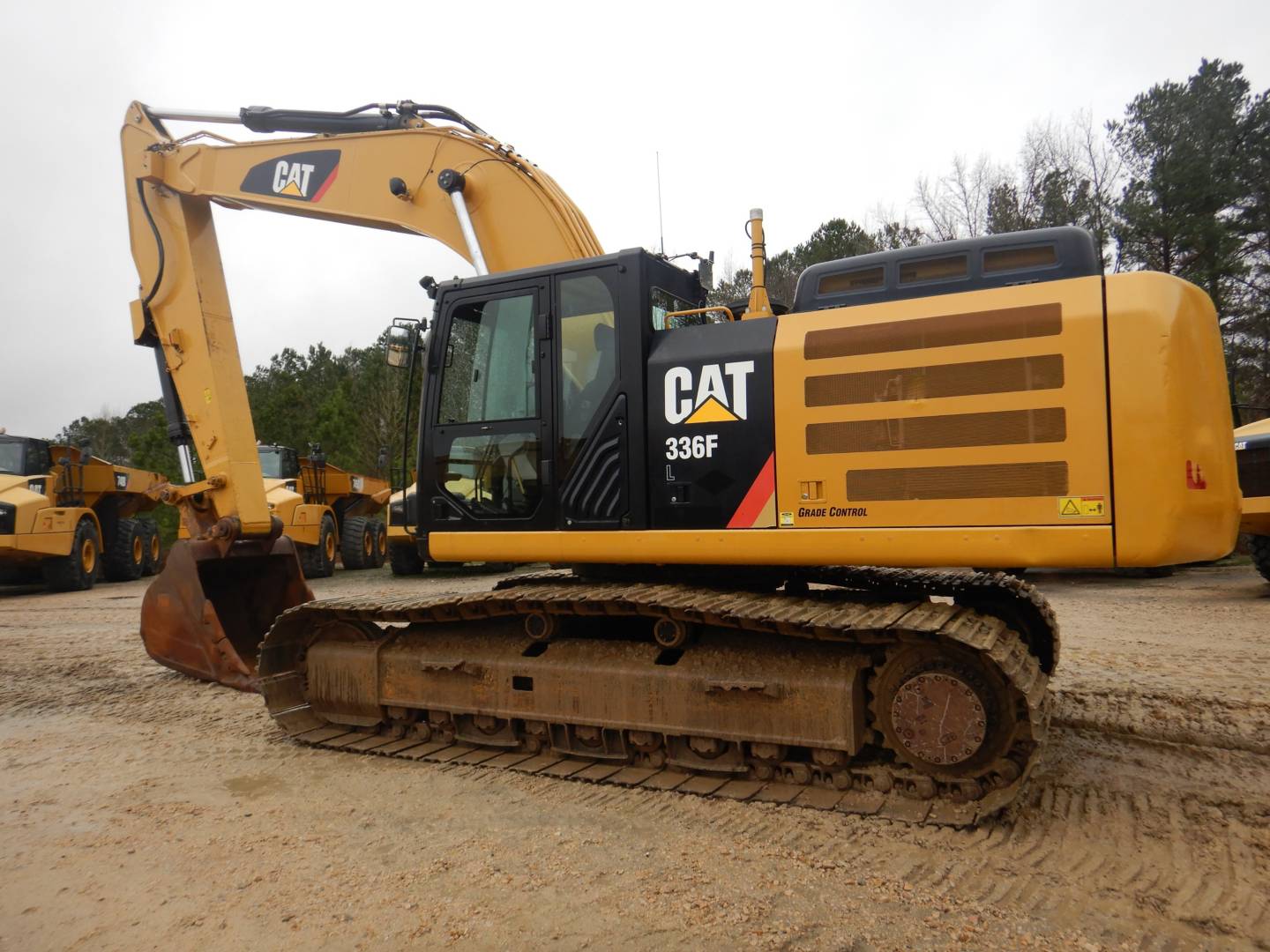 caterpillar-rkb00395