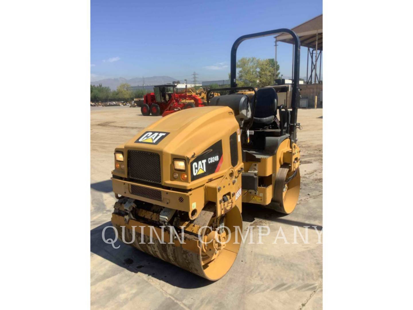 Photo of a  Caterpillar CB24B