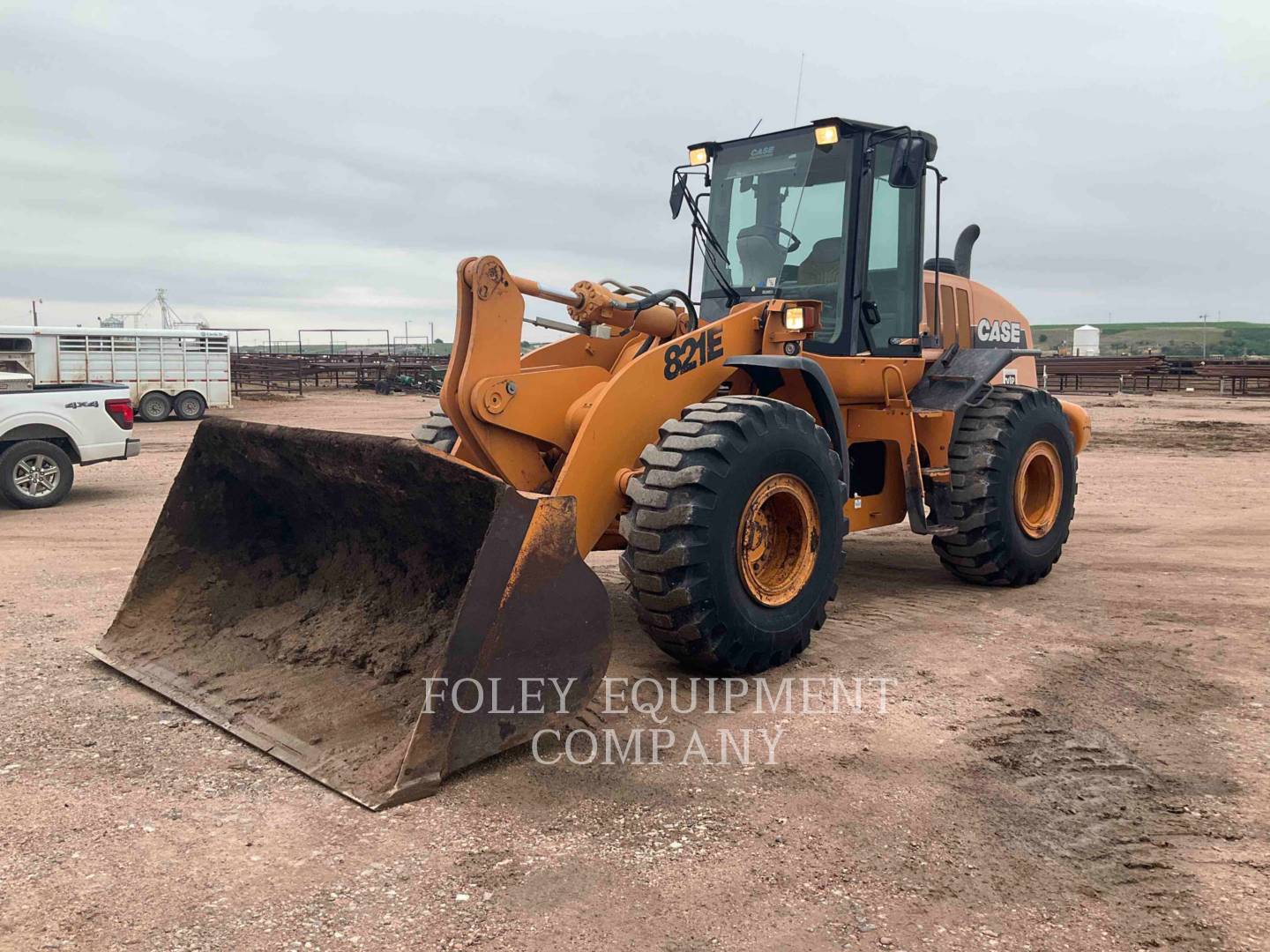Case 821E
