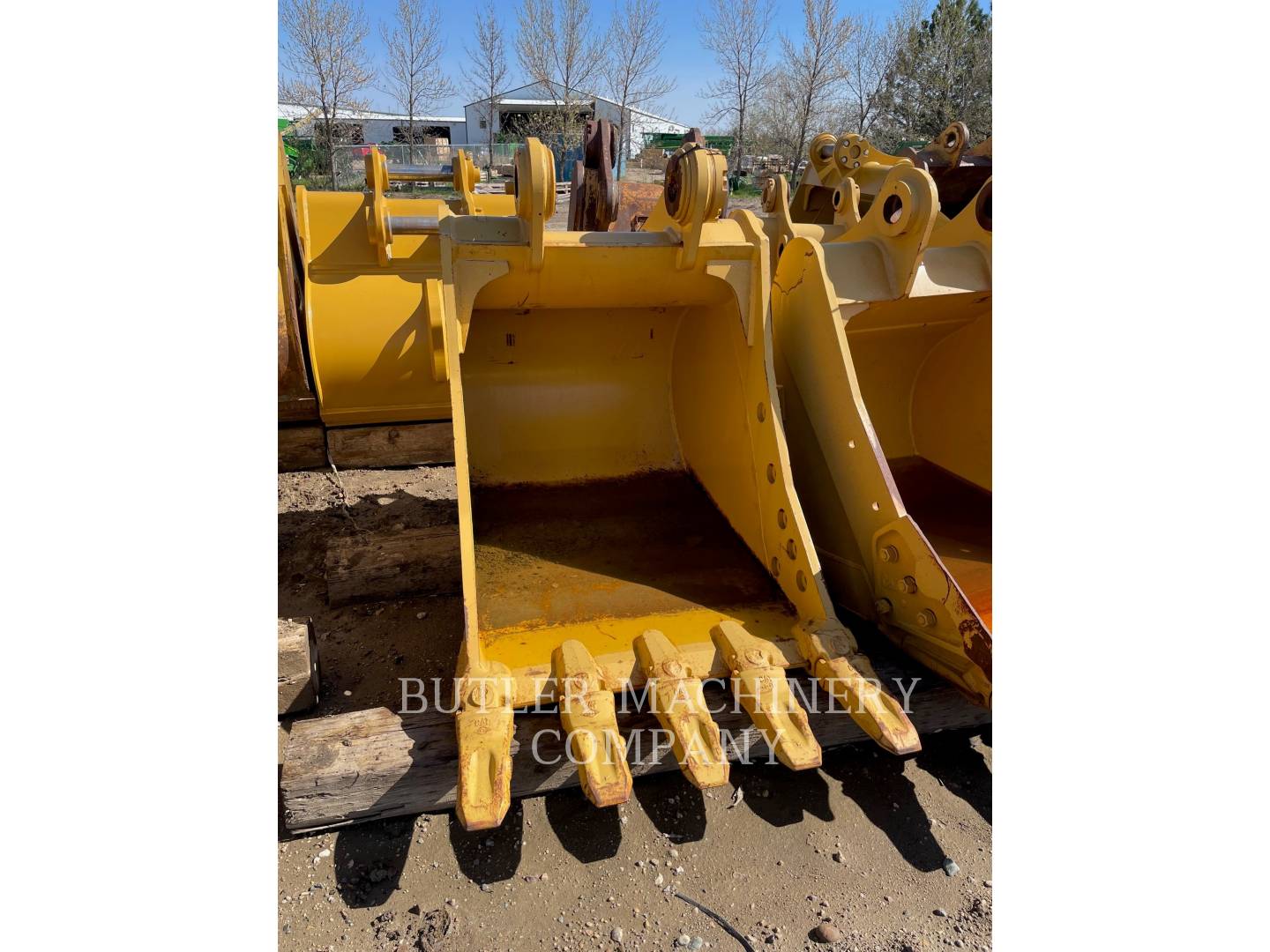 1900 CAT 330 BUCKET &#8211; X020293