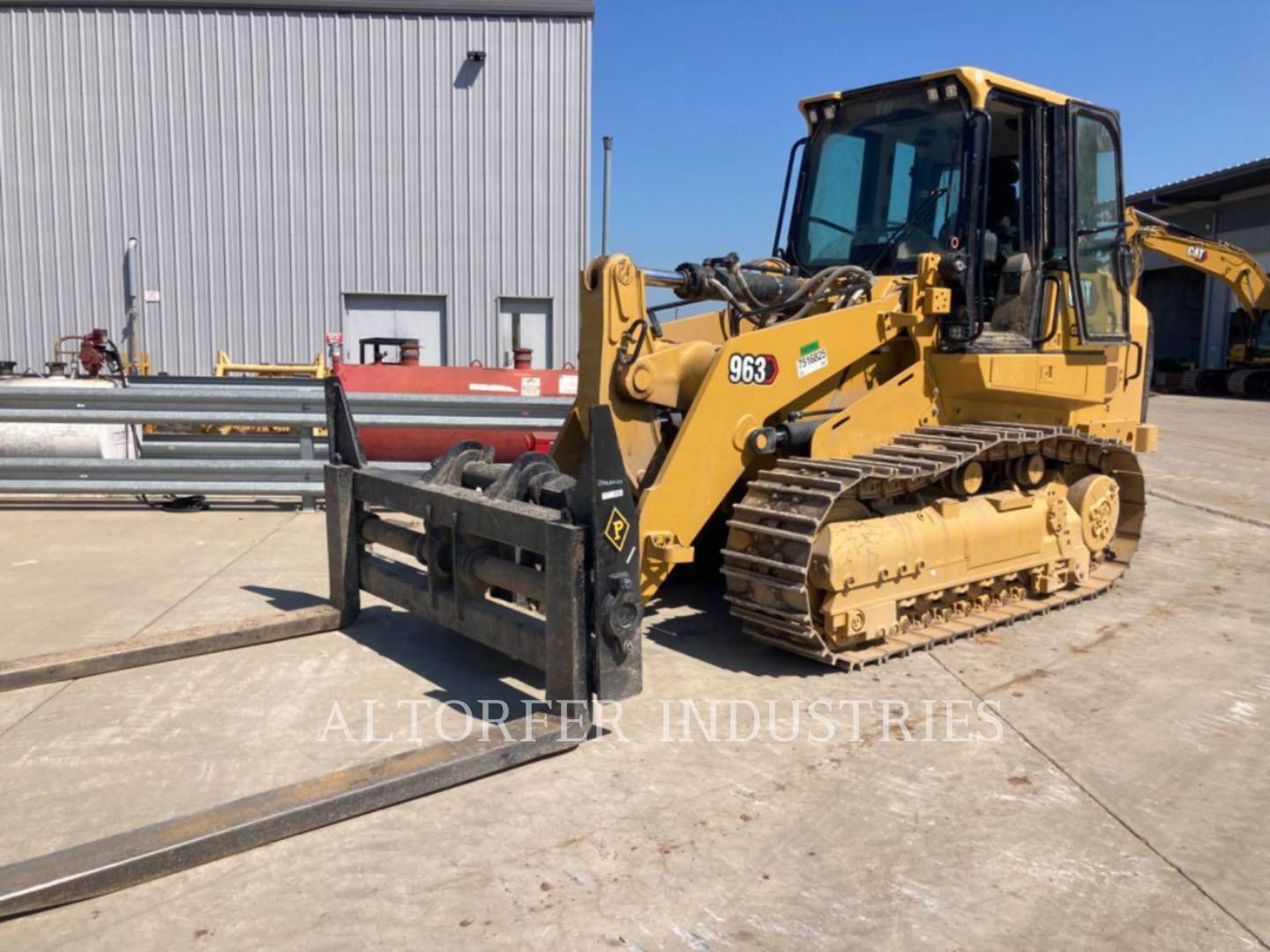 Photo of a  Caterpillar 963-12